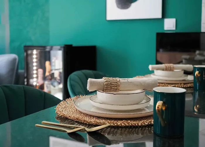 G37 Modern New Building 2024 Center Apartment